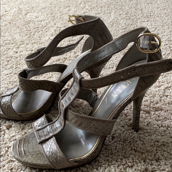 Animal Print Heels - Picture 5 of 5